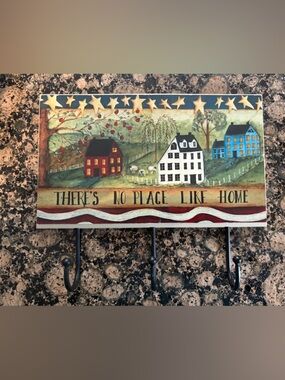 There's No Place Like Home Wall Hook Rack - Multicolor